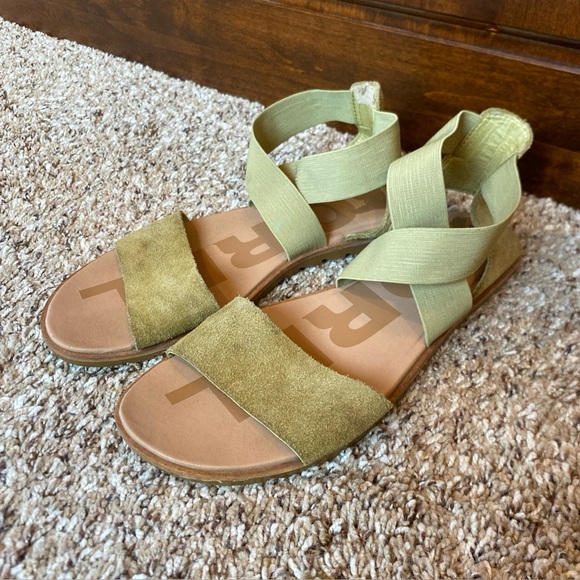 Sorel Womens Ella II Green Slip On Strappy Sandals Size US 9 - Picture 1 of 6